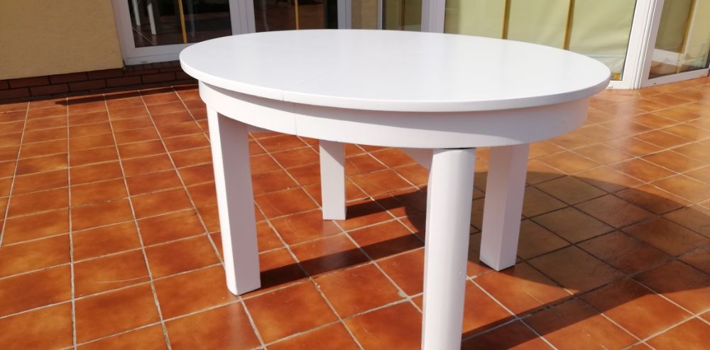 Stół owalny biały na czterech nogach rozkładany art deco prl