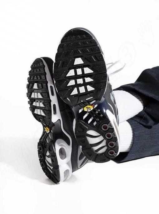 Мужские кроссовки Nike Air Max Plus Tn Grey 40-45 найк аир Хит Весны