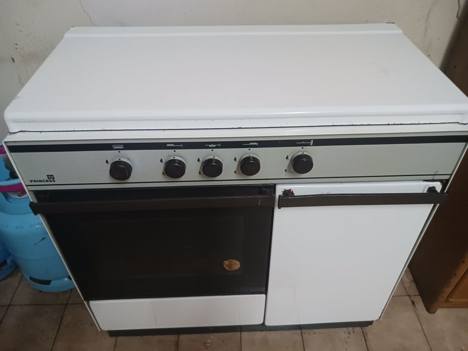 Fogao de gas em perfeito funcionamento possibilidade de fazer entrega