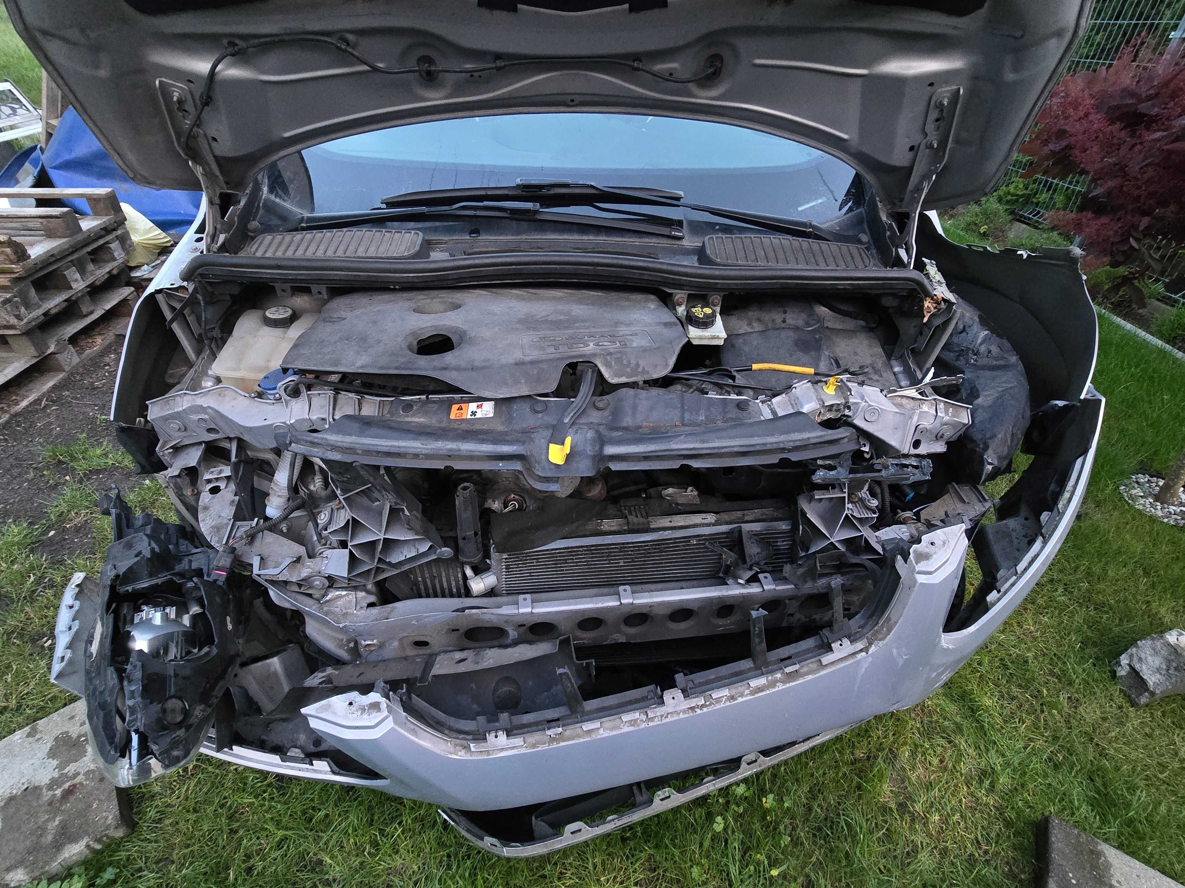 FORD C-MAX uszkodzony