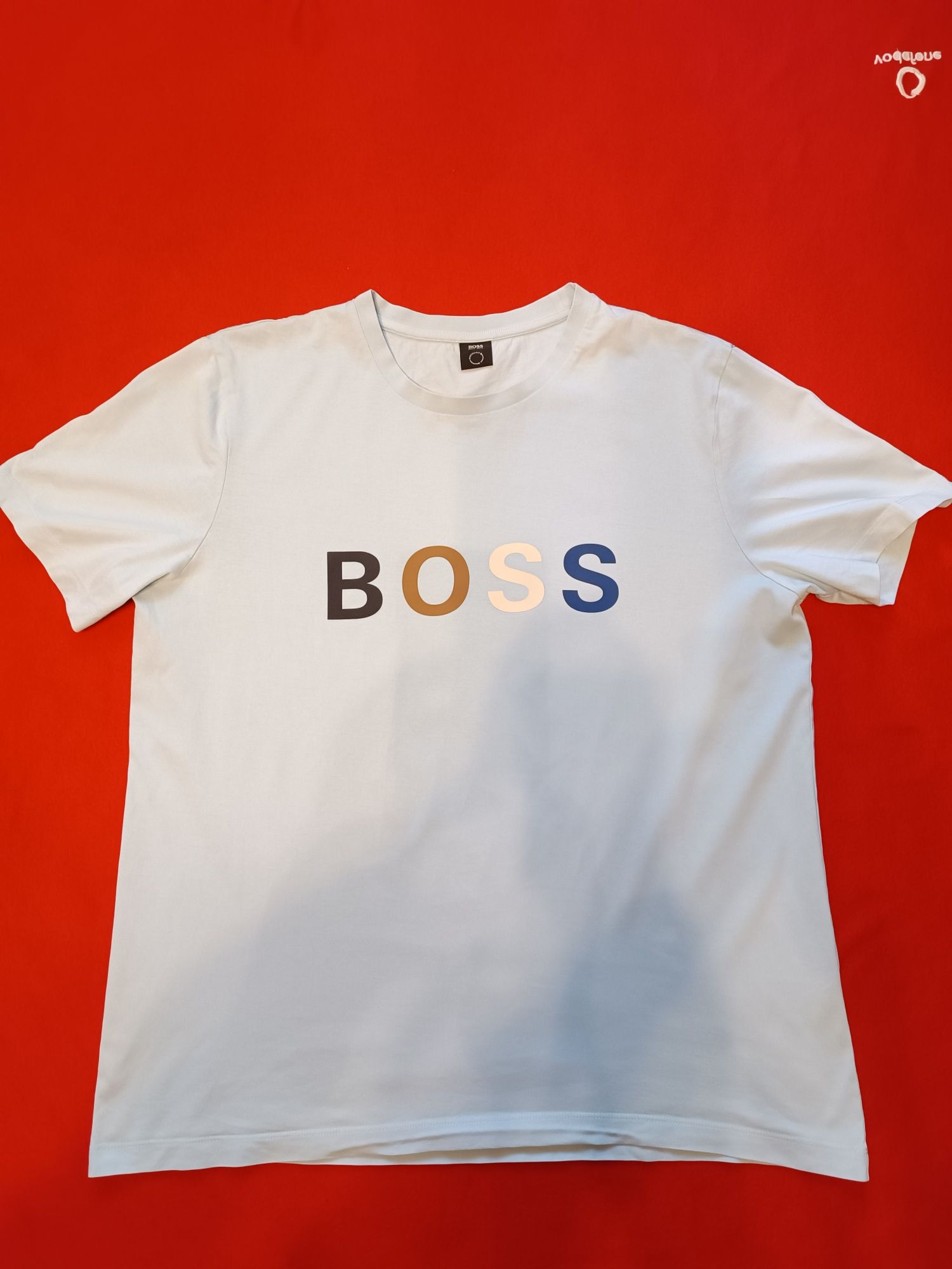 Продам новую оригинальную мужскую футболку Boss size XXL