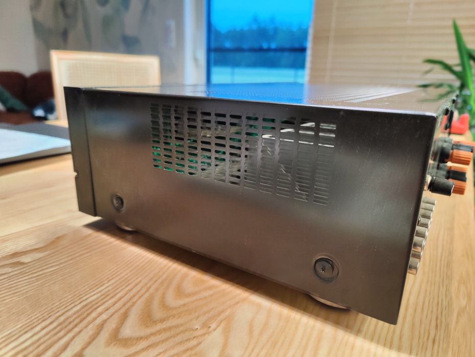 Wzmacniacz Stereo Technics SU-VZ220