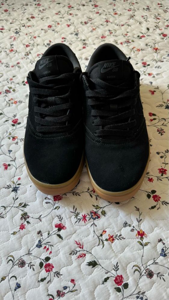 Nike Кеди нові розмір #40