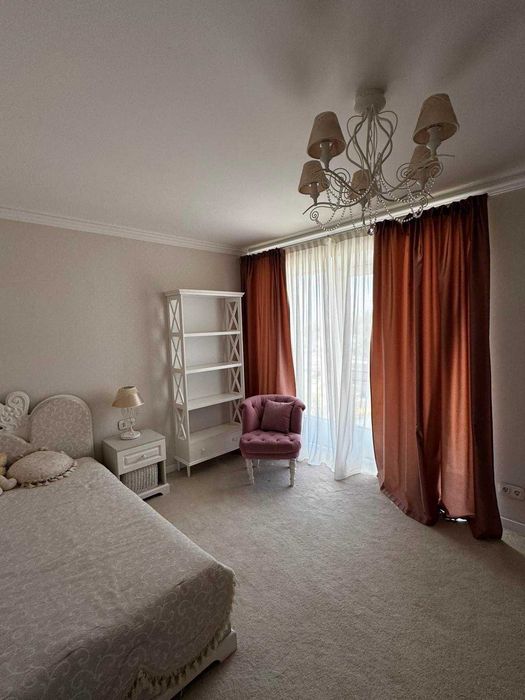 140 м² стиля и комфорта в ЖК «Салют" Продам 4 к квартиру ж/м Перемога