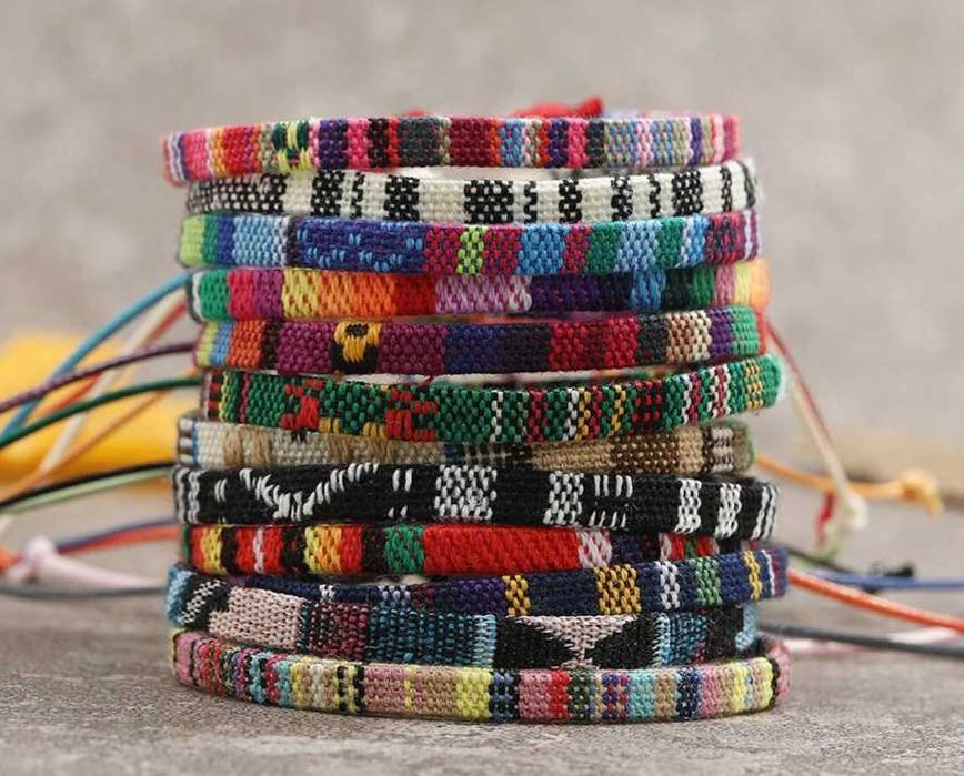 Pulseiras coloridas (pack de 12)