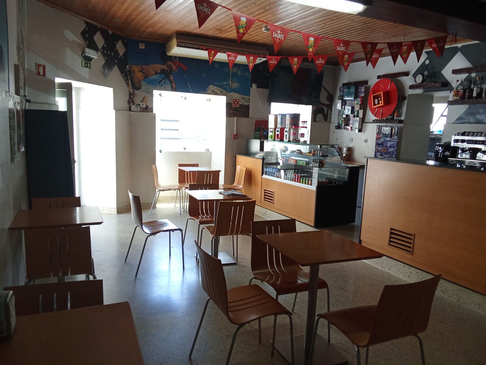 Café Snack-Bar Aluga-se em Almalaguês