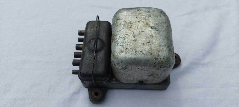 Regulator prądnicy 24V od transportera SKOT