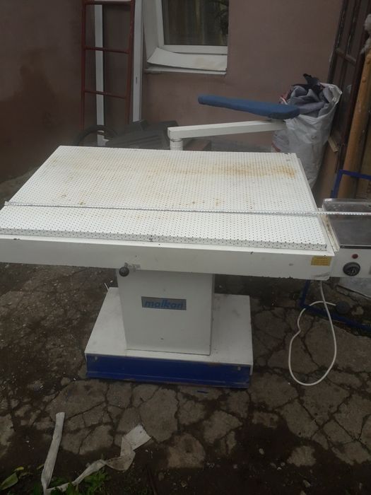 Стол гладильный Malkan