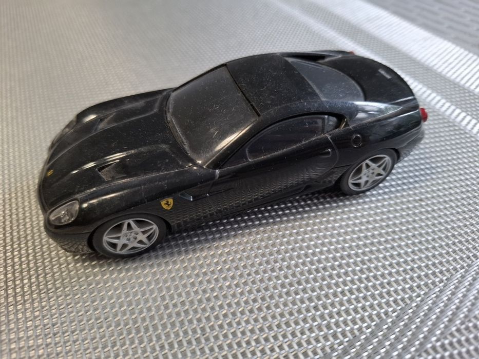 Model samochodu skala 1:43