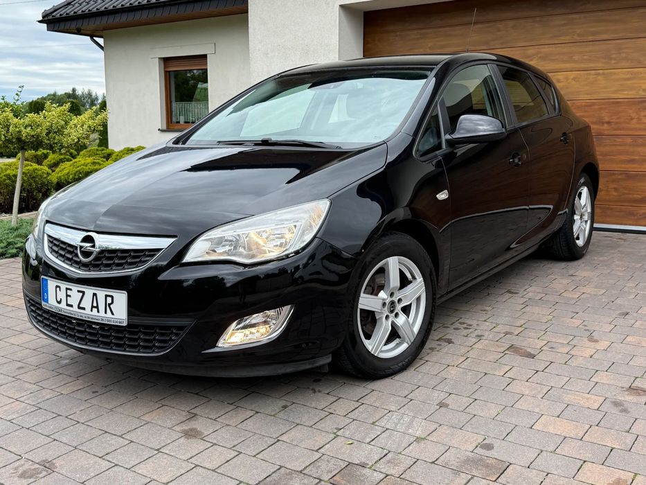 Opel Astra 11r. 1.6 benzyna z Niemiec bezwypadkowa mały przebieg