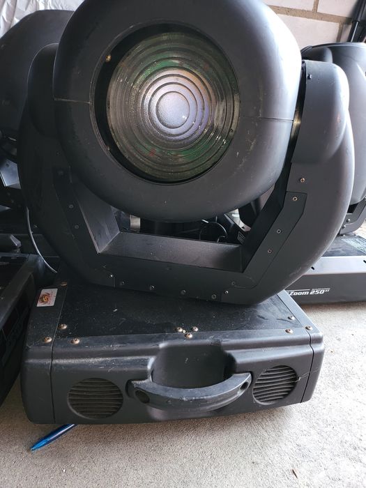 7 unidades robos Moving Head