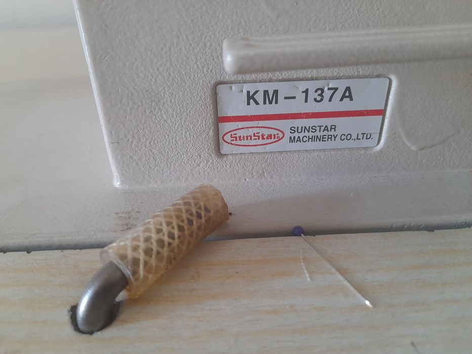 Maquina  industial de ponto recto