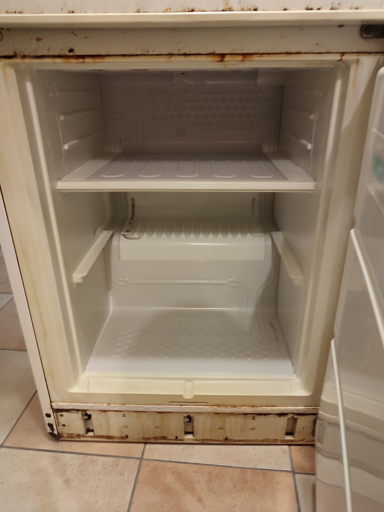 Холодильник Electrolux