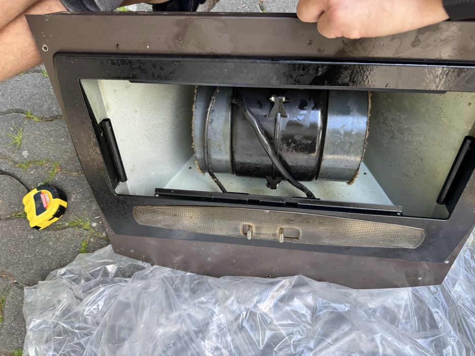 Okap kuchenny z silnikiem – używany, sprawny – WYCIĄG 270 m³/h