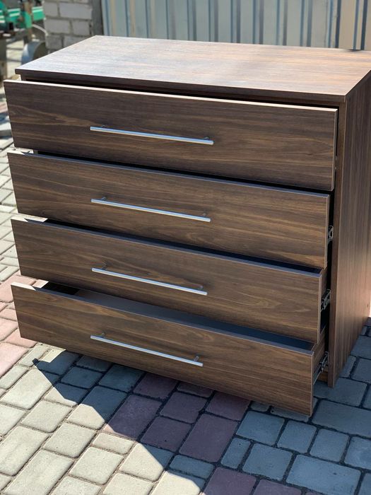 Продам комодаааа