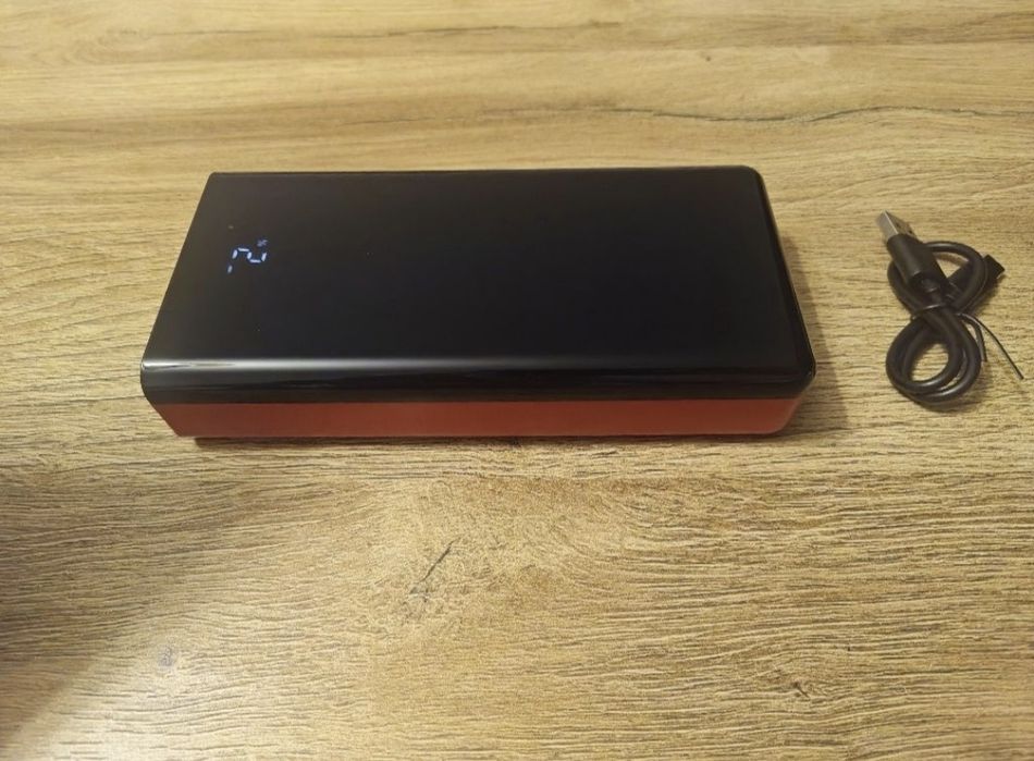 Nowy powerbank 50000mAh HINNE z latarką