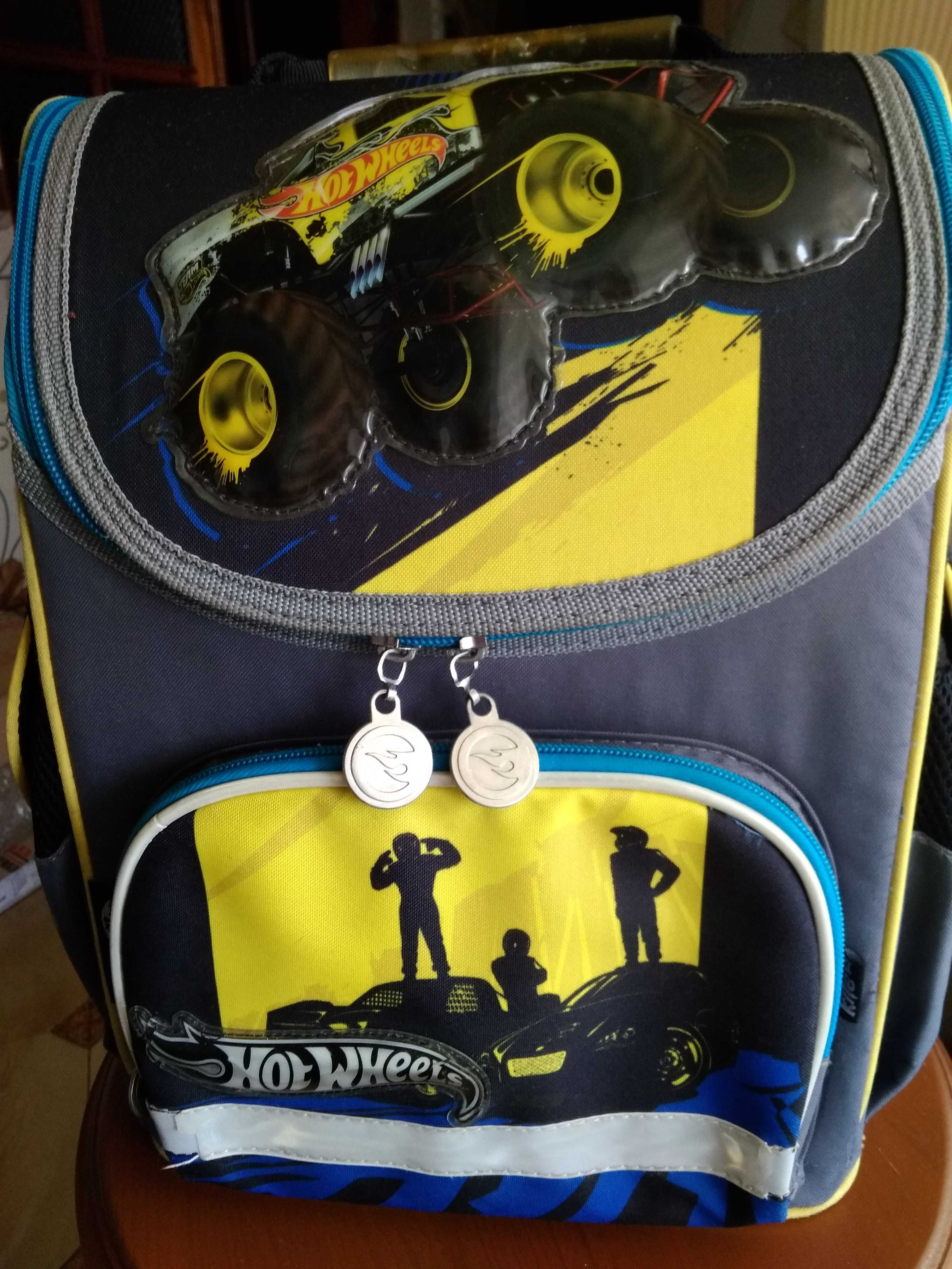 Школьный ранец для мальчика