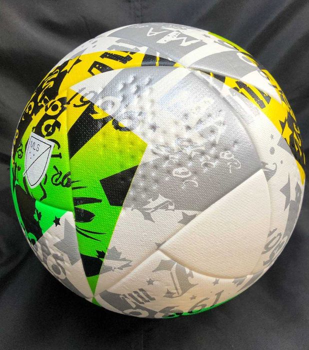 Футбольный мяч MSL Pro трюковый для асфальта