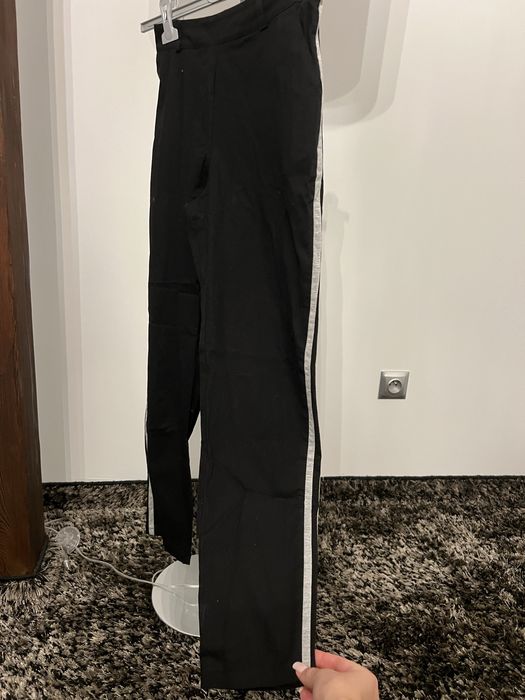 Spodnie czarne z lampasem Lemonada 36