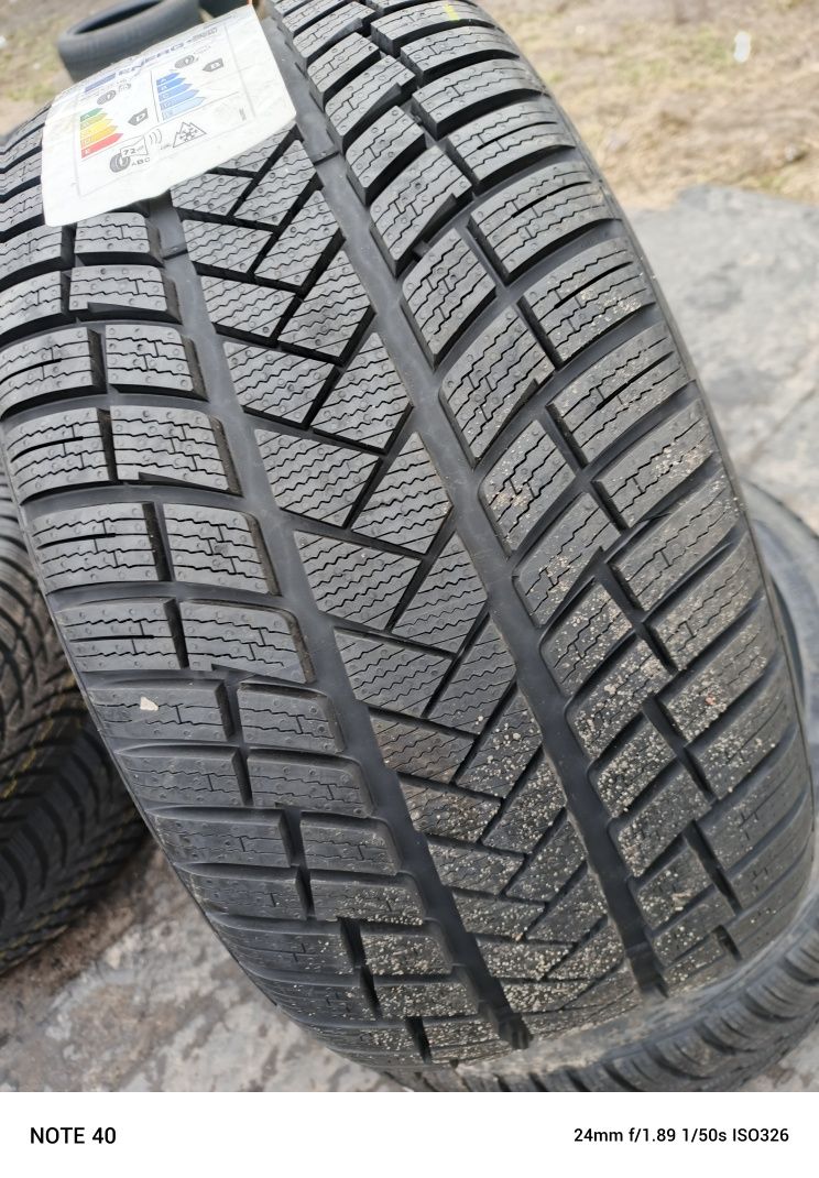 Nowe opony zimowe 255/40/19 Vredestein 23r