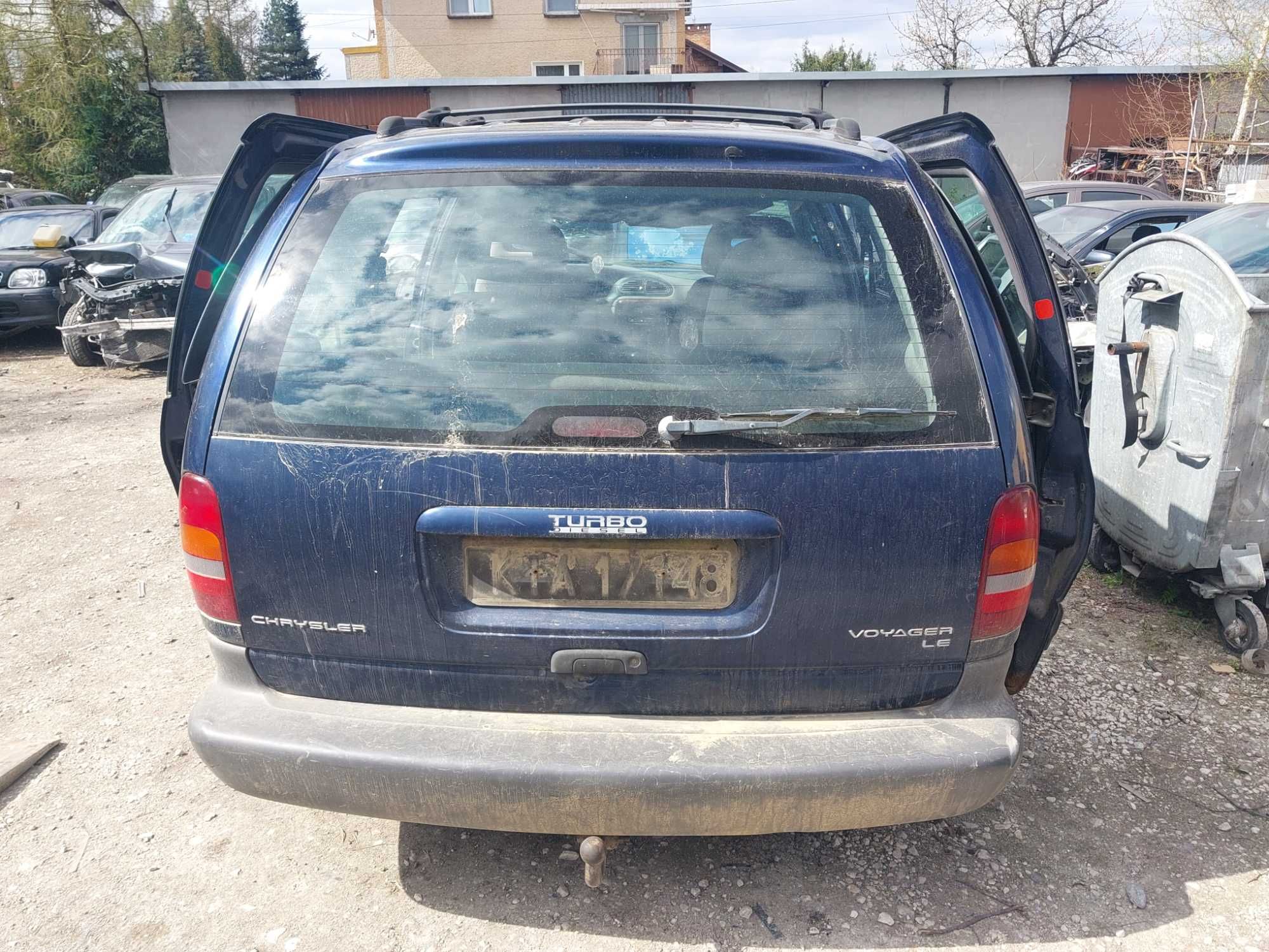 Posiadam czesci chrysler  voyager  2.5td  vm