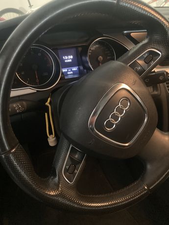 Audi A5 2.0tfsi (preto)