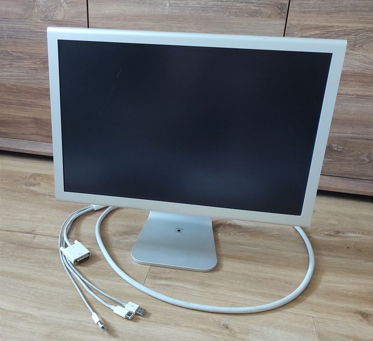 Apple Monitor Cinema A1081