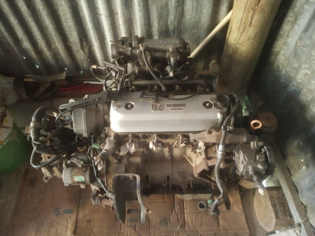 Motor e caixa Honda prelude 2.0 vendo completo ou as peças