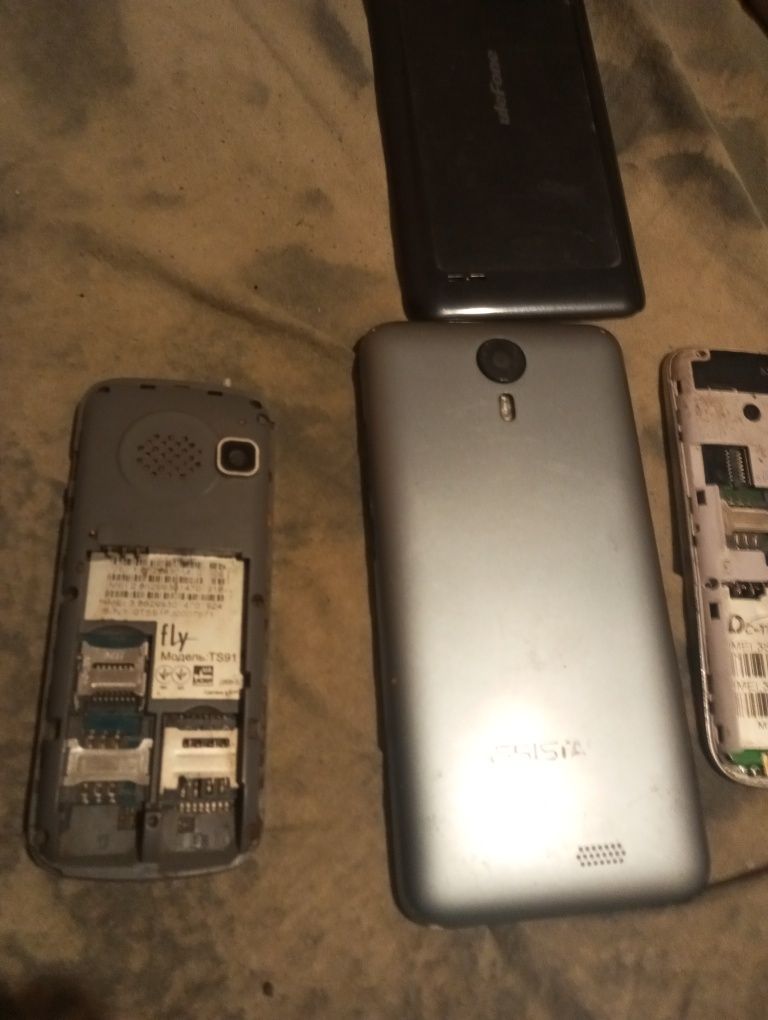Телефоны разные под ремонт
