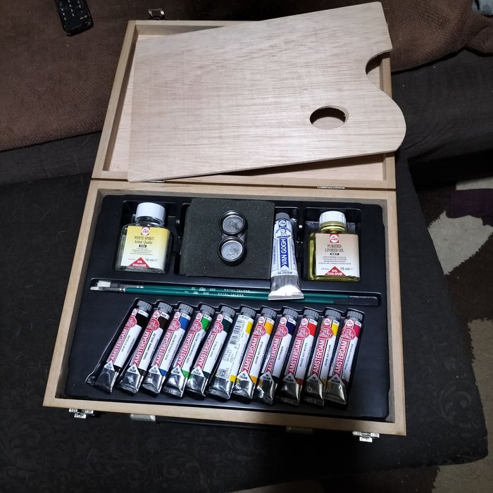 Maleta de tintas a oleo