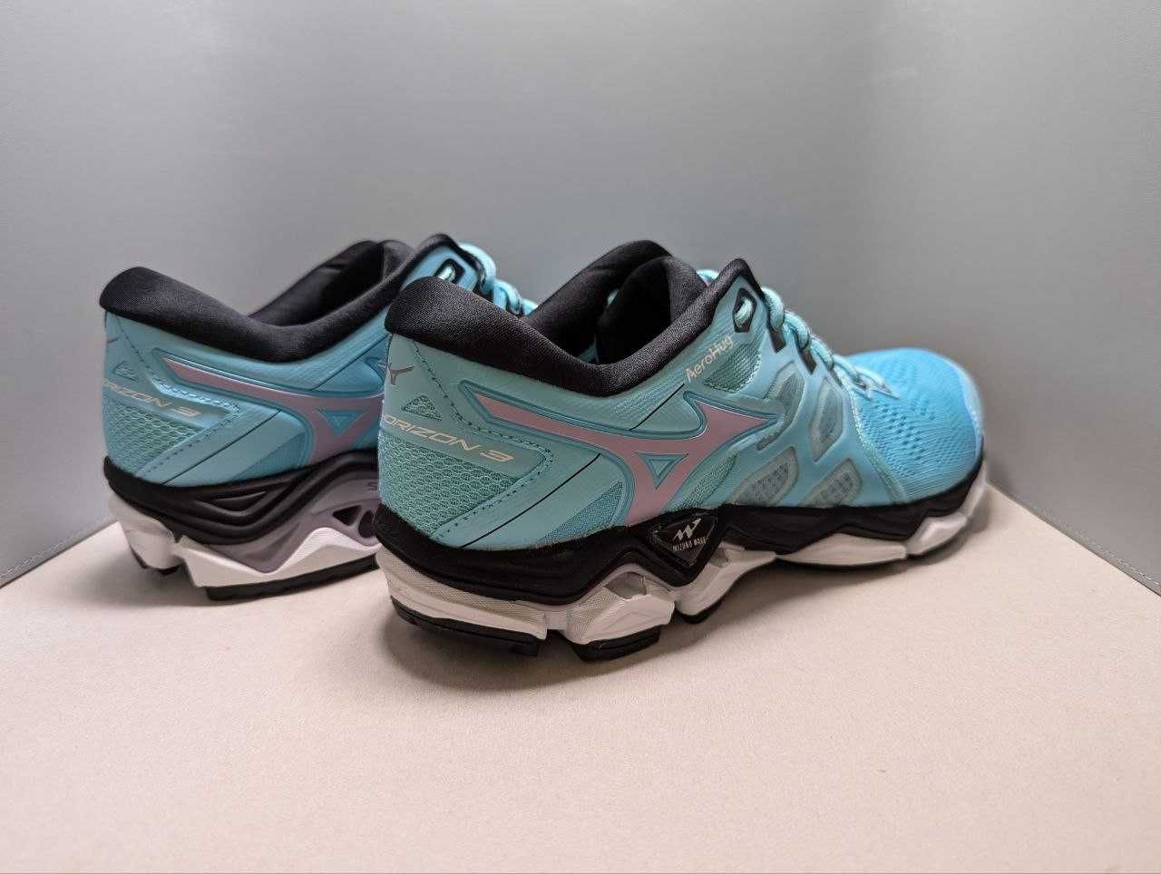Кросівки Mizuno Wave Horizon 3 J1GD192669 
розмір US 11 EU 42.5