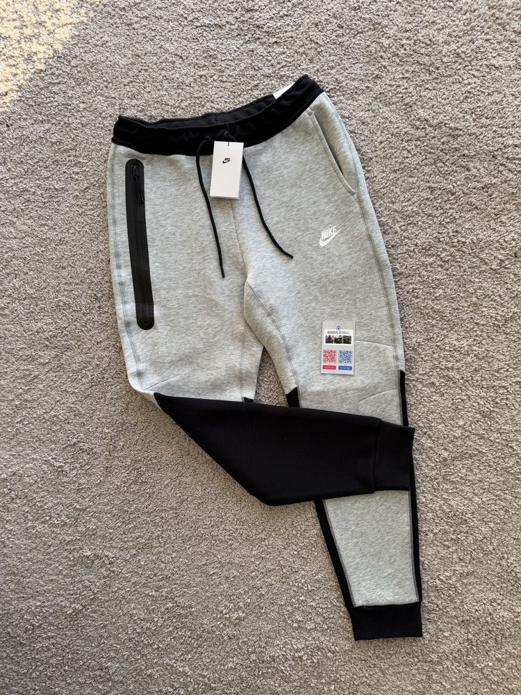 Штаны Nike Tech Fleece 2024