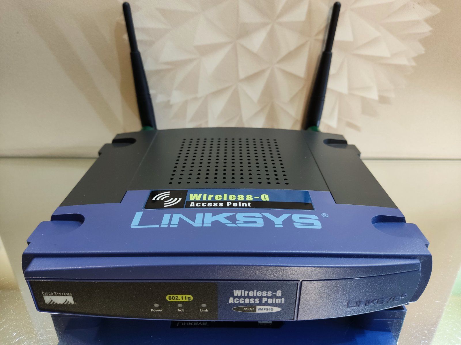 Точка доступа модем роутер маршрутизатор Cisco Linksys