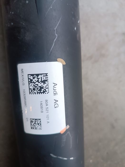 кардан карданний вал в зборі 40т км розборка Ауді Q5 80A кю5 ку5