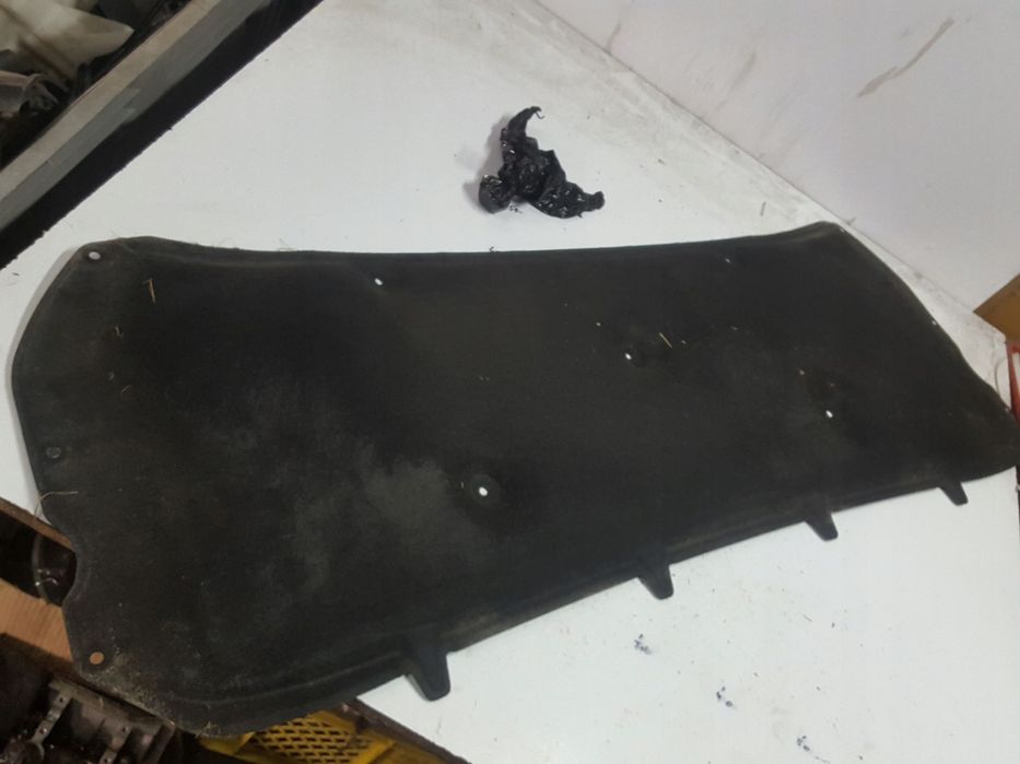 SUZUKI VITARA 3 III 15r- WYCISZENIE WYGŁUSZENIE MASKI