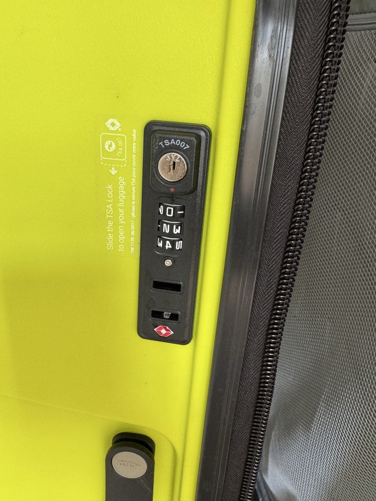 Продається валіза Delsey Paris 123L в чудовому стані