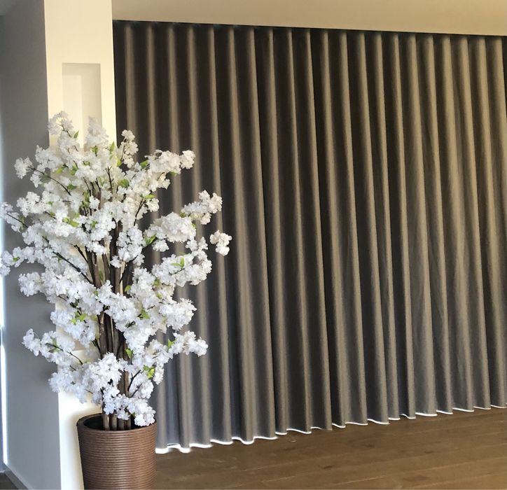 Cortinas e rolos todos feitos por medida