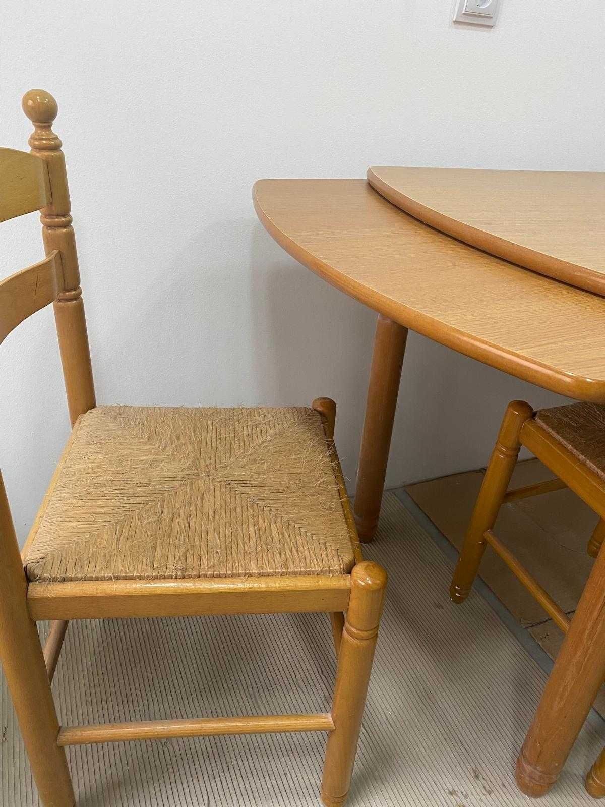Mesa e 4 cadeiras em madeira de carvalho