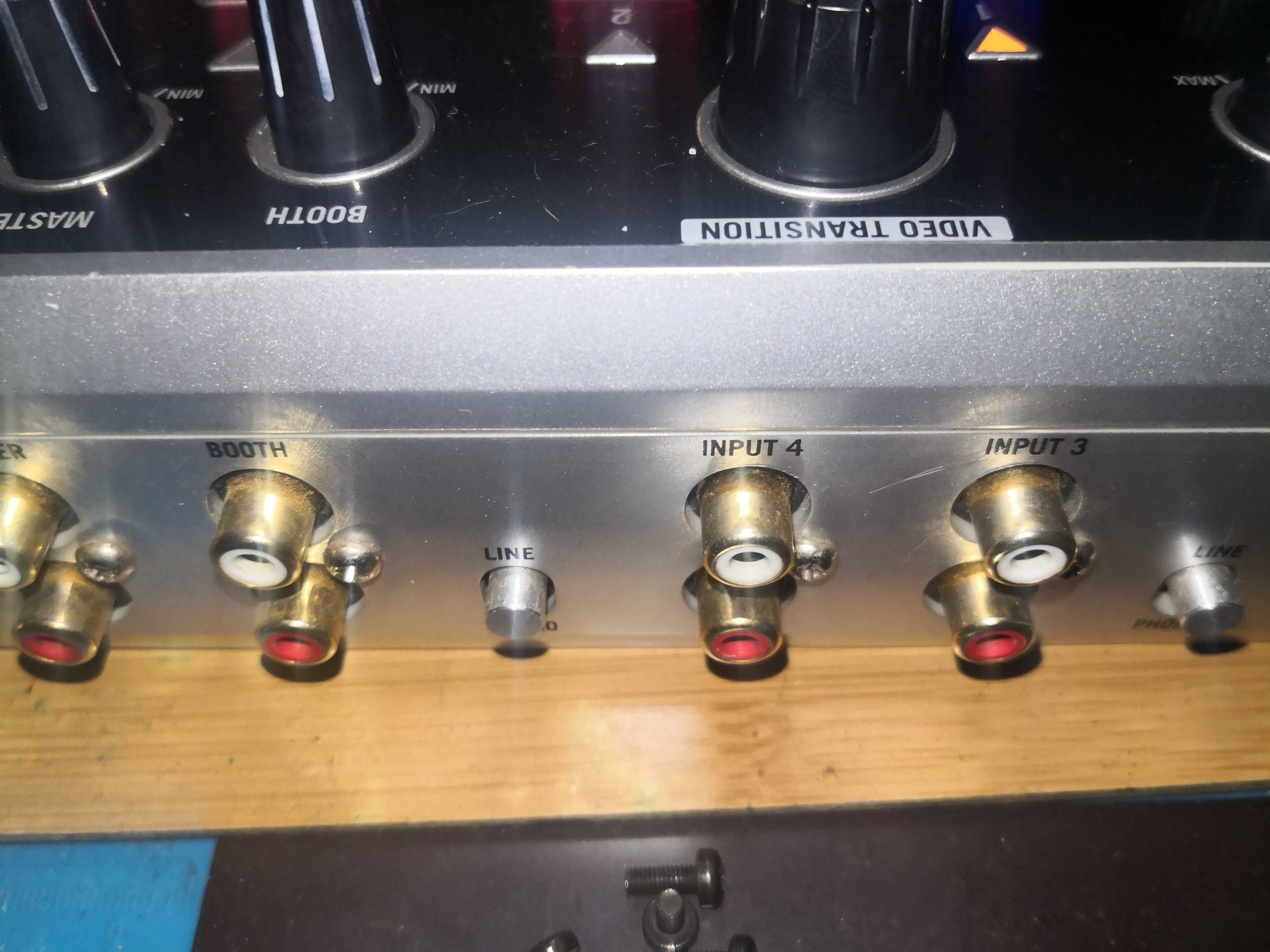 Controlador DJ Numark N4