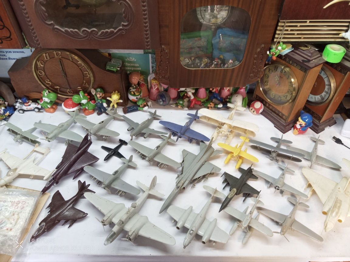 Зібрані моделі літаків