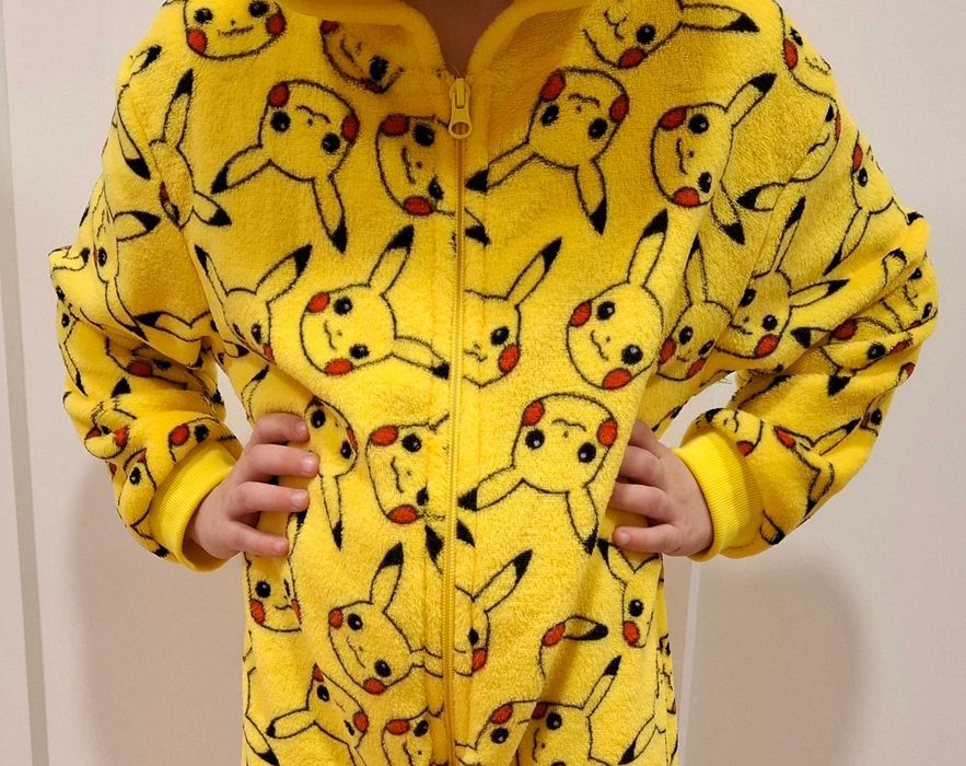 Strój Kostium Przebranie Kombinezon pikachu Pokemon 110 116 nowy
