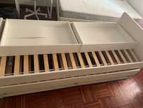 Cama com estrado