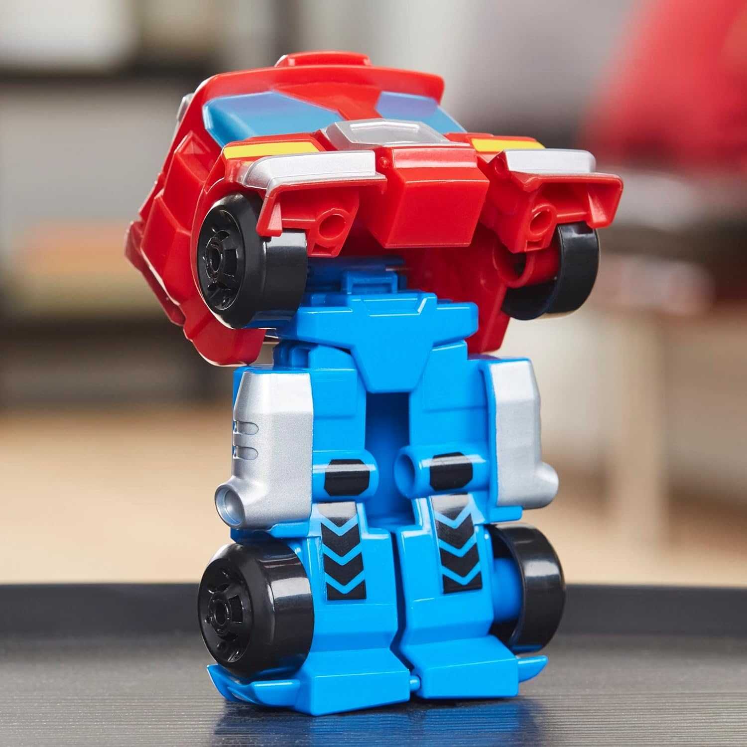 Трансформер Transformers Playskool Optimus Prime Бот Оптимус прайм
