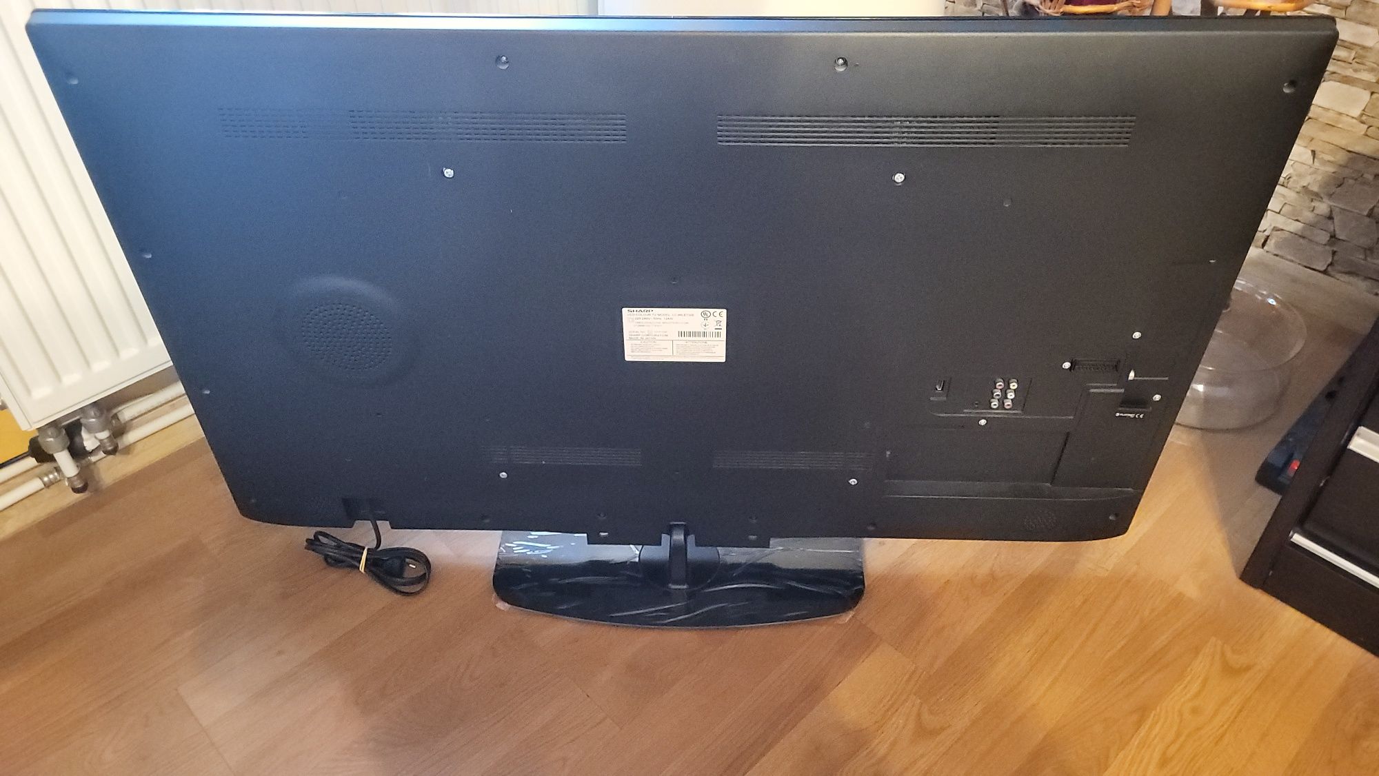 Telewizor Sharp 46 cali z pilotem, 4xHDMI, 2xUSB  - stan bdb - opis !