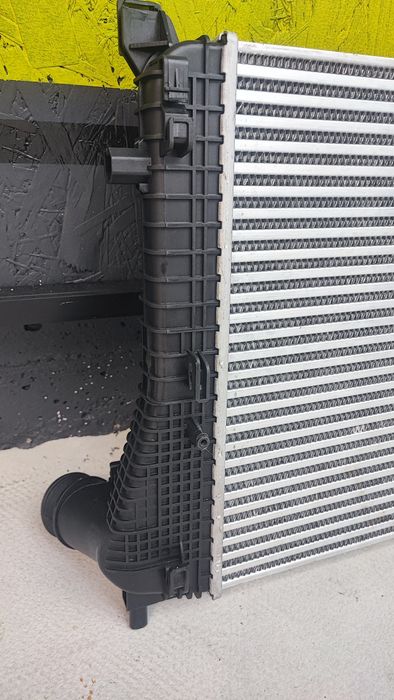 Радіатор Інтеркулера VW Tiguan 18 19 20 21 22 23 кондиціонера основний