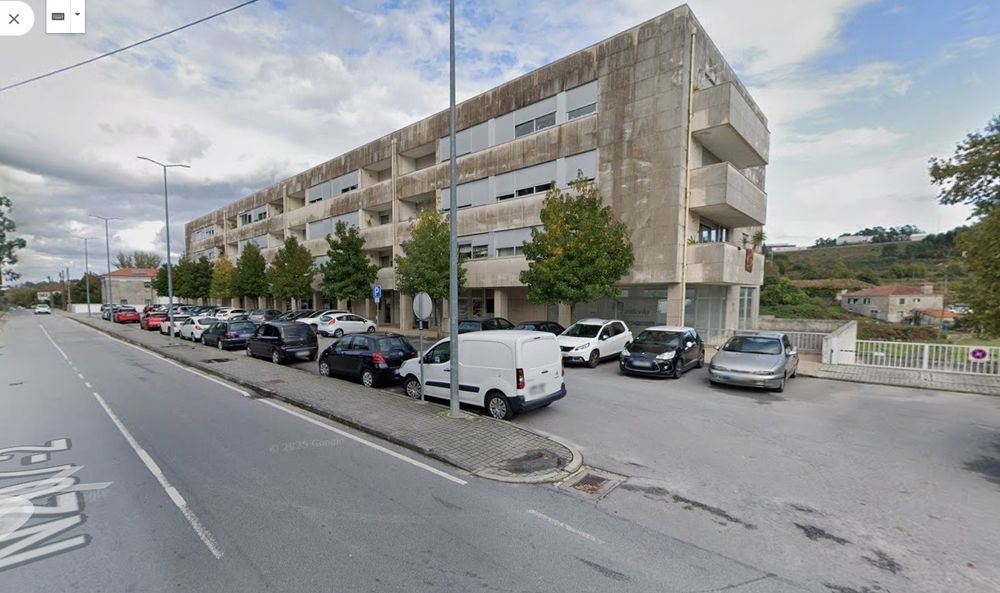 Lugar de Garagem Caíde de Rei