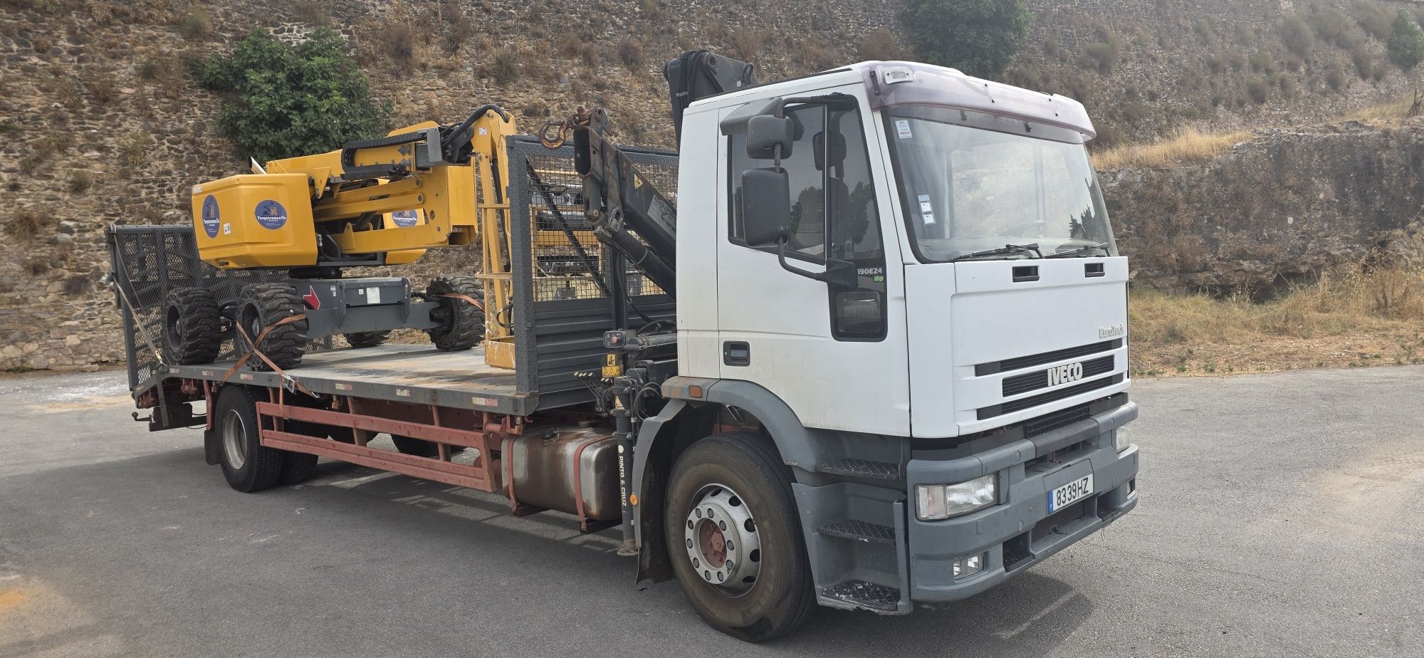 IVECO MT190E24  COM GRUA