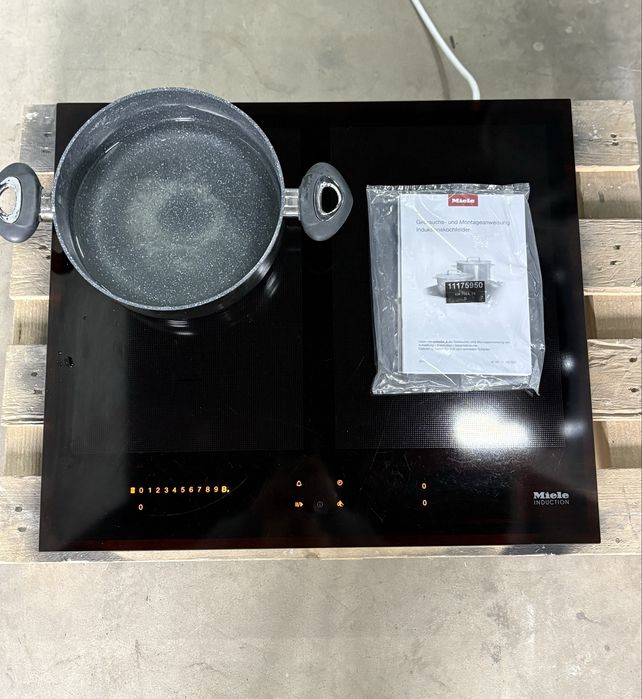 Індукційна варильна поверхня Miele KM7564 FL — 4 зони, PowerFlex