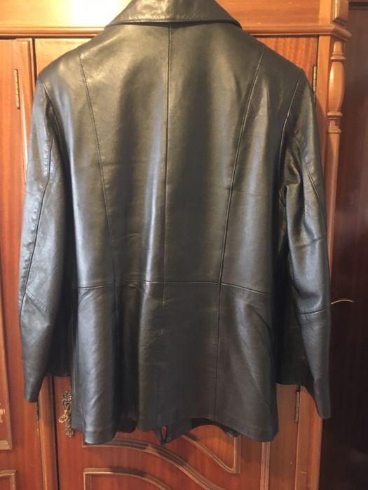 Casaco pele preto Tam 40