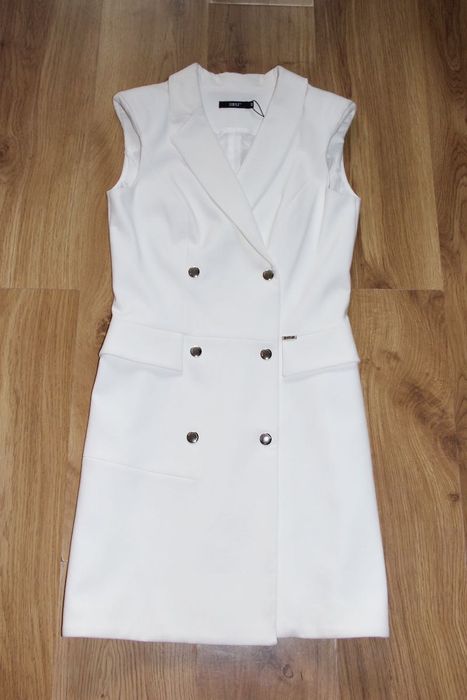 SIMPLE biała sukienka suknia 36 S ślub chrzest komunia biel guziki